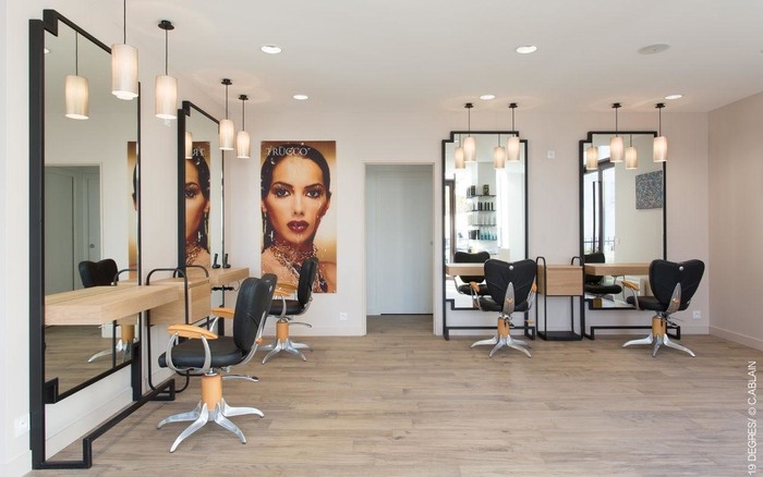 Un design moderne au salon de coiffure Enoa à Rennes